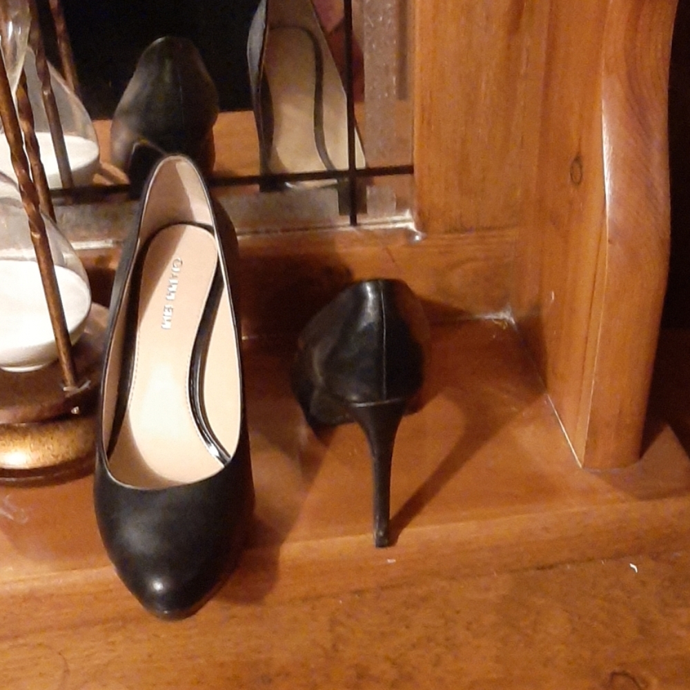 Womens shoes